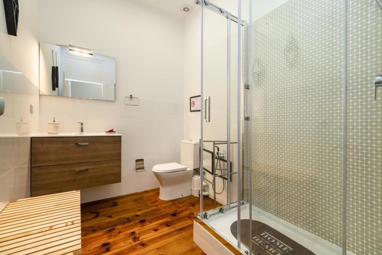 Exotic M2 R2 - Comfortable Classy Double Room With Shared Bath Lisboa Dış mekan fotoğraf